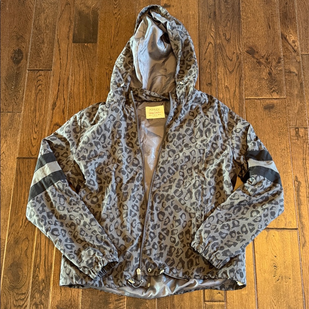 Ashley By 26 International Gray Leopard Utility Jacket